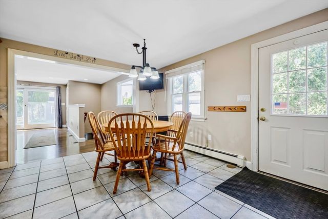 33 Lill Avenue, Newton, MA 02465