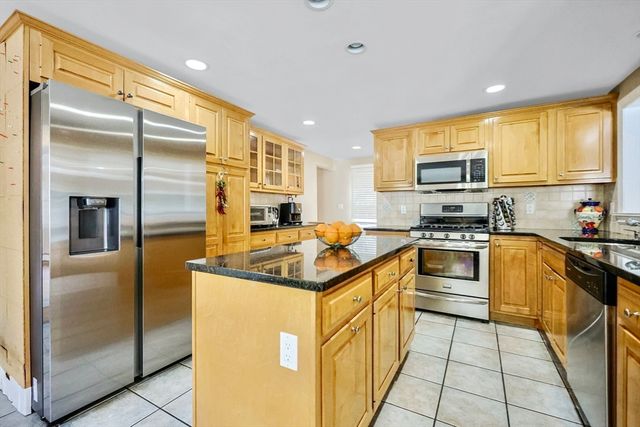 33 Lill Avenue, Newton, MA 02465