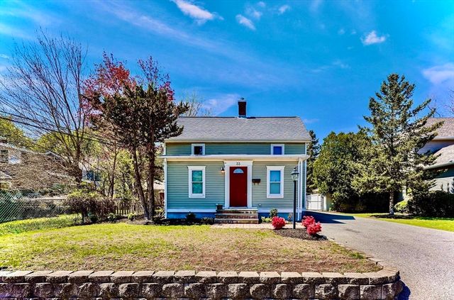 33 Lill Avenue, Newton, MA 02465