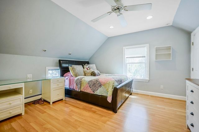 33 Lill Avenue, Newton, MA 02465