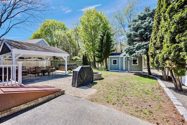 33 Lill Avenue, Newton, MA 02465