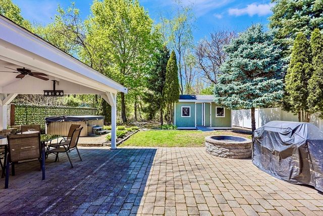 33 Lill Avenue, Newton, MA 02465