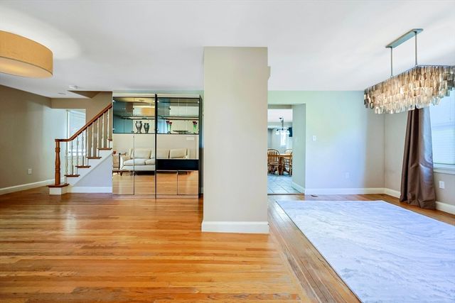 33 Lill Avenue, Newton, MA 02465