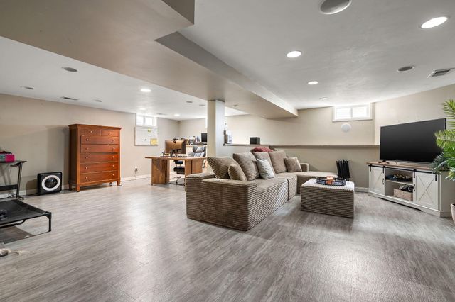 811 Polk Avenue, Dyer, IN 46311