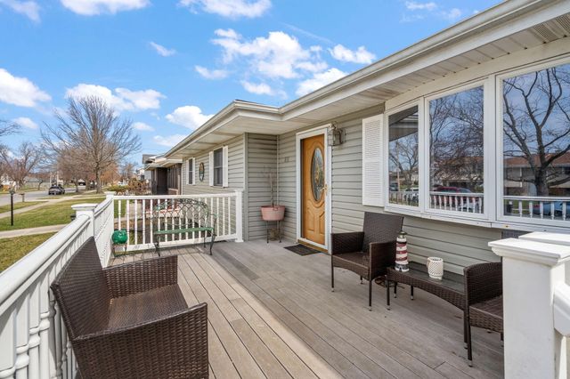 811 Polk Avenue, Dyer, IN 46311