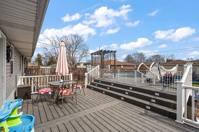 811 Polk Avenue, Dyer, IN 46311