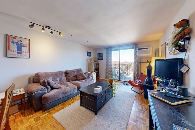 2353 Massachusetts Ave 93, Cambridge, MA 02140