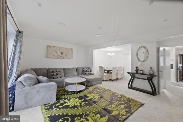 7490 HICKORY LOG CIR, Columbia, MD 21045