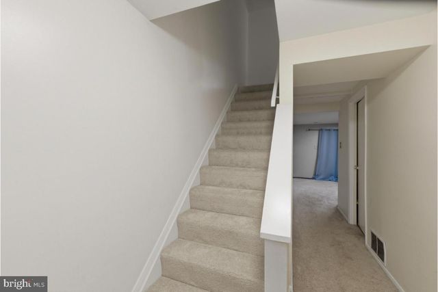 7490 HICKORY LOG CIR, Columbia, MD 21045