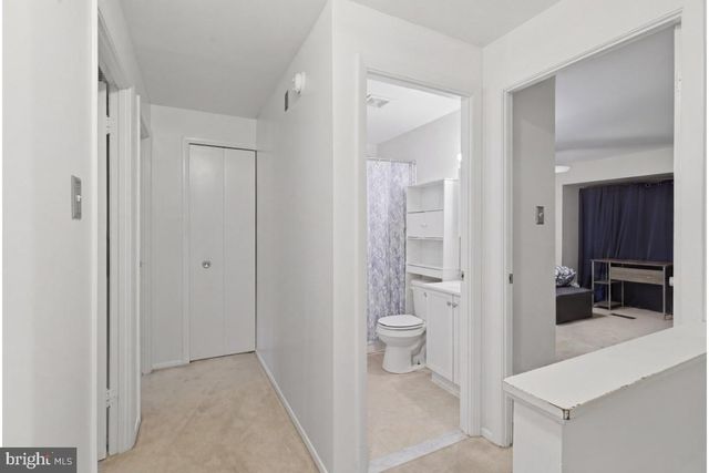 7490 HICKORY LOG CIR, Columbia, MD 21045