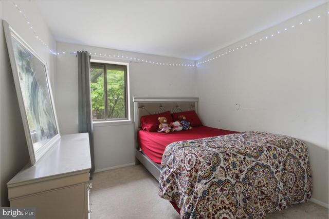 7490 HICKORY LOG CIR, Columbia, MD 21045
