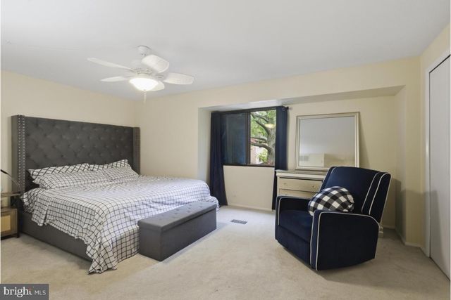 7490 HICKORY LOG CIR, Columbia, MD 21045