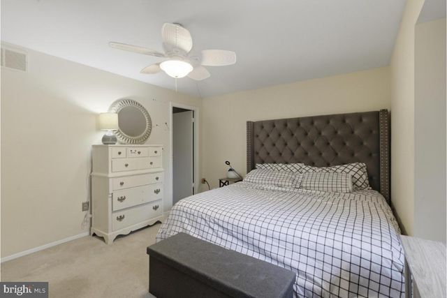 7490 HICKORY LOG CIR, Columbia, MD 21045