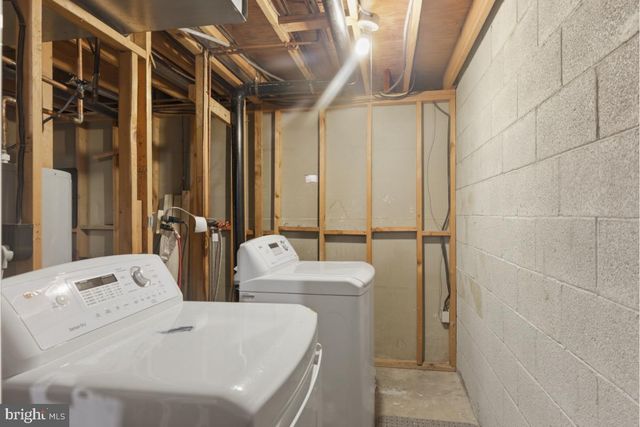 7490 HICKORY LOG CIR, Columbia, MD 21045