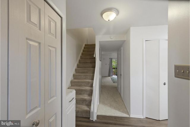 7490 HICKORY LOG CIR, Columbia, MD 21045
