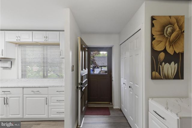 7490 HICKORY LOG CIR, Columbia, MD 21045