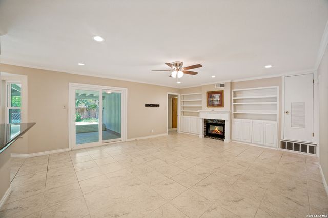 1019 GREY OAK DR, San Antonio, TX 78213