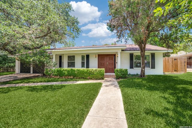 1019 GREY OAK DR, San Antonio, TX 78213