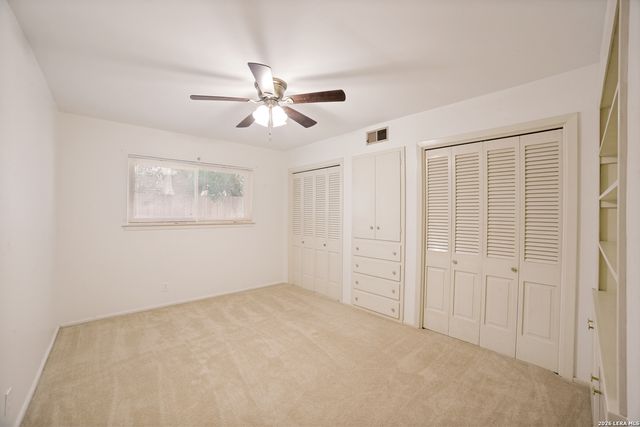 1019 GREY OAK DR, San Antonio, TX 78213