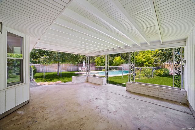 1019 GREY OAK DR, San Antonio, TX 78213