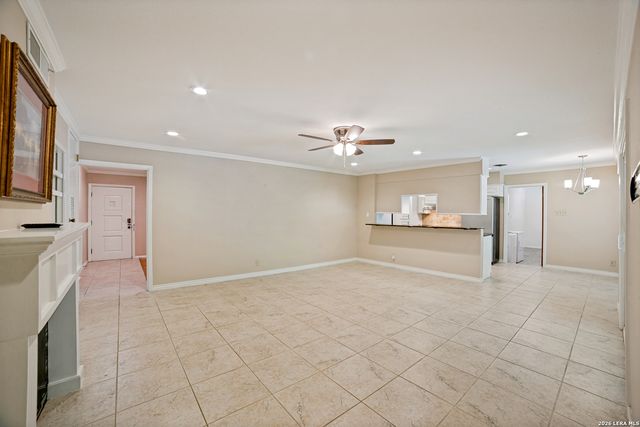 1019 GREY OAK DR, San Antonio, TX 78213