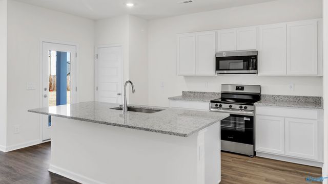 404 Whitney Court, Priceville, AL 35603