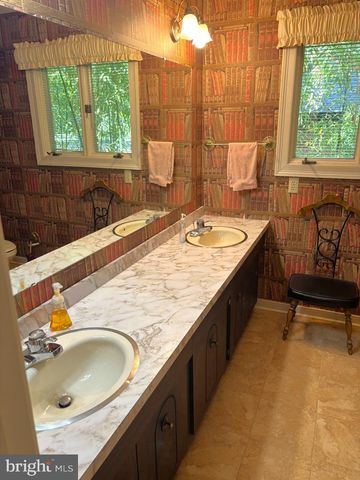 109 GOODLOE DR, Fredericksburg, VA 22401