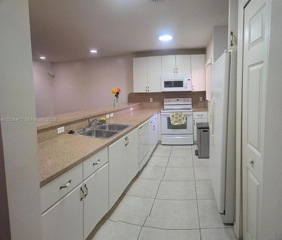 22911 SW 88th Pl 5-21, Cutler Bay, FL 33190