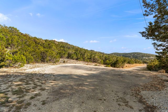 1597 Pipe Springs, Lakehills, TX 78063