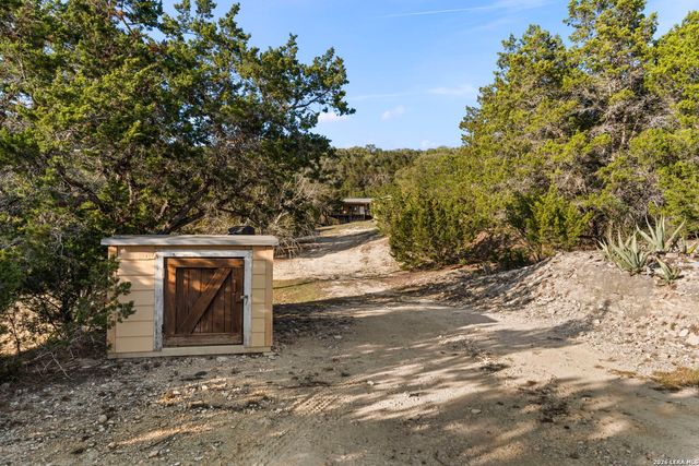 1597 Pipe Springs, Lakehills, TX 78063