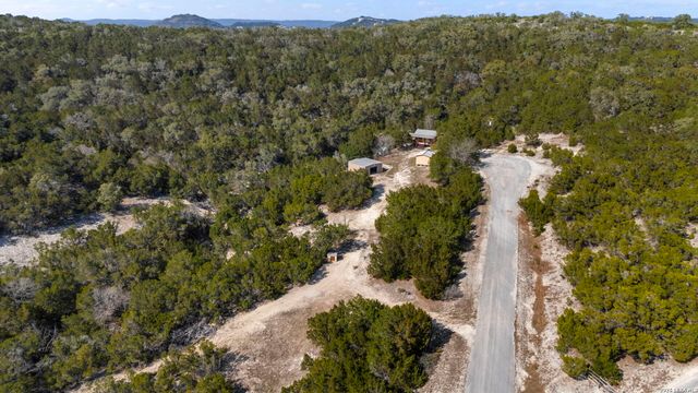 1597 Pipe Springs, Lakehills, TX 78063