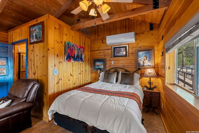 1597 Pipe Springs, Lakehills, TX 78063