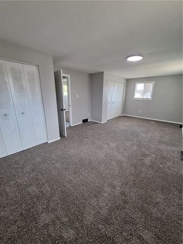 6069 Mcpherson Ave, Bethel Park, PA 15102