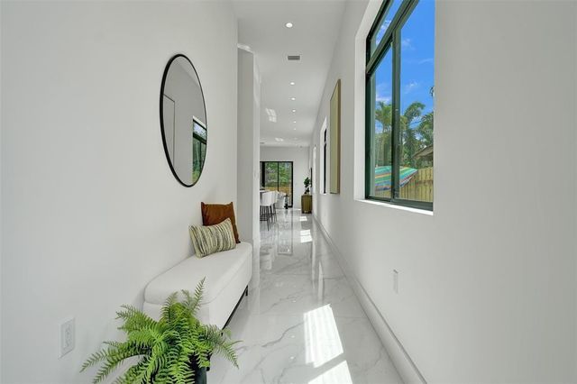 608 SW 7TH Avenue, Fort Lauderdale, FL 33315