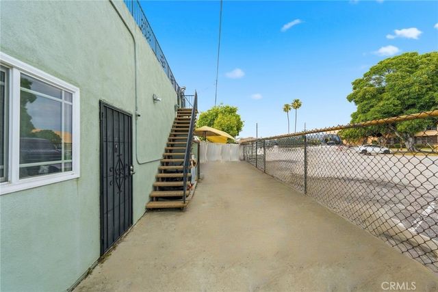 1722 N Wilmington, Wilmington, CA 90744
