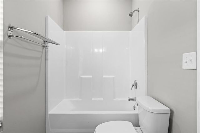 108 Chalfont Circle, Carrollton, GA 30117