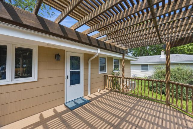 211 Maple STREET, Grafton, WI 53024