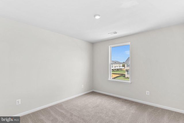 60 FREEMAN ST, Ranson, WV 25438