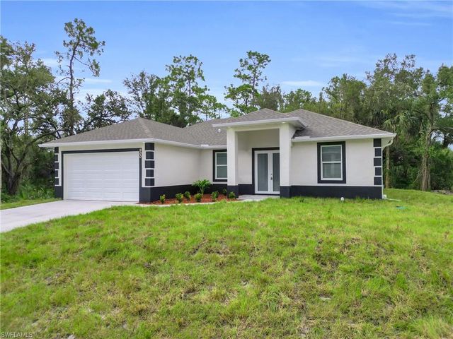 918 8th AVE, Lehigh Acres, FL 33972