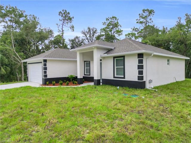 918 8th AVE, Lehigh Acres, FL 33972