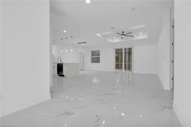 918 8th AVE, Lehigh Acres, FL 33972