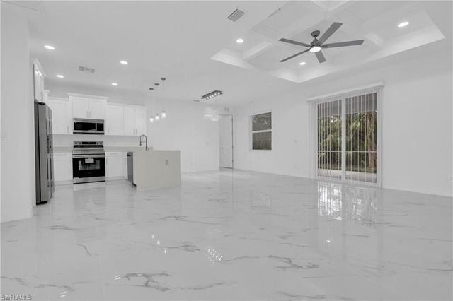 918 8th AVE, Lehigh Acres, FL 33972