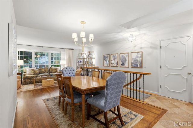 12632 Villa Hill Lane, Creve Coeur, MO 63141