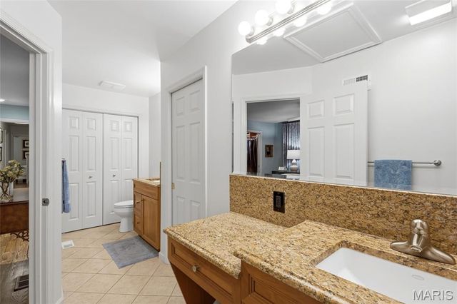 12632 Villa Hill Lane, Creve Coeur, MO 63141
