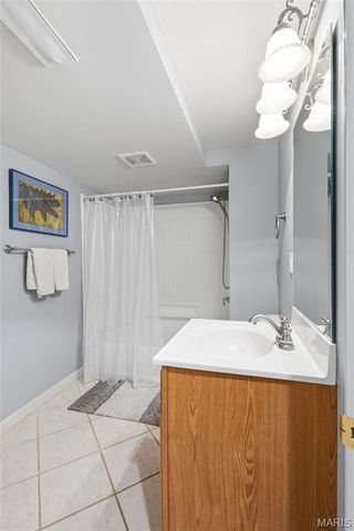 12632 Villa Hill Lane, Creve Coeur, MO 63141