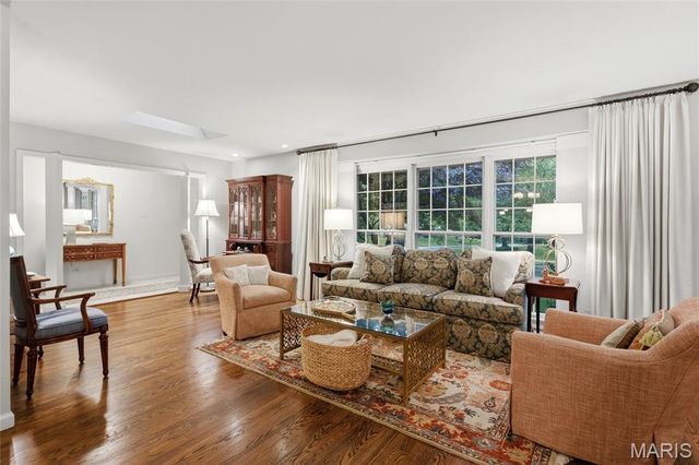 12632 Villa Hill Lane, Creve Coeur, MO 63141