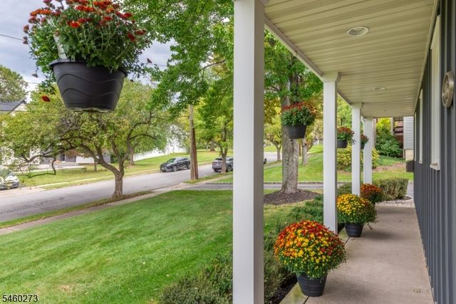 66 Darlington Dr, Wayne Twp., NJ 07470