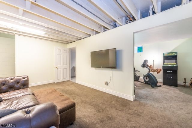66 Darlington Dr, Wayne Twp., NJ 07470