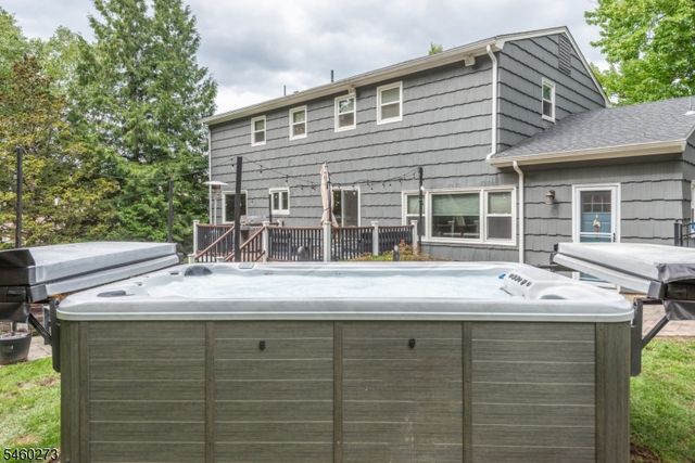 66 Darlington Dr, Wayne Twp., NJ 07470
