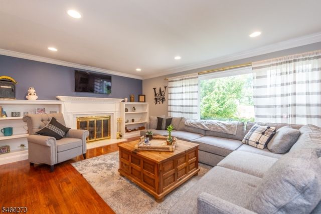 66 Darlington Dr, Wayne Twp., NJ 07470